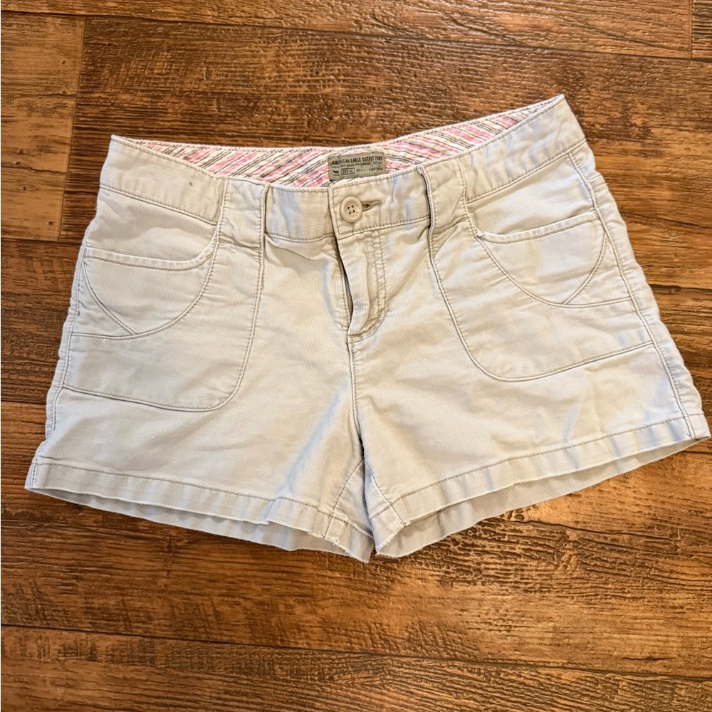 AMERICAN Eagle Outfitters Women's Casual Tan Shorts